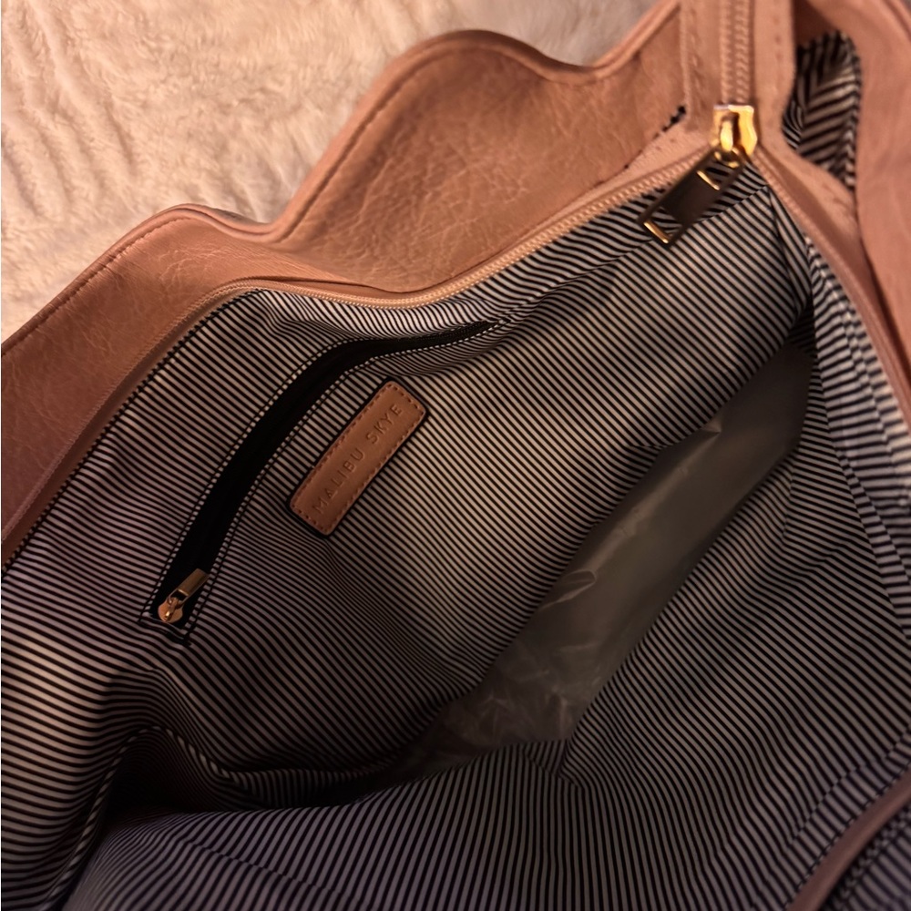 Malibu Skye Vegan Blush Shoulder Bag - Picture 3 of 3